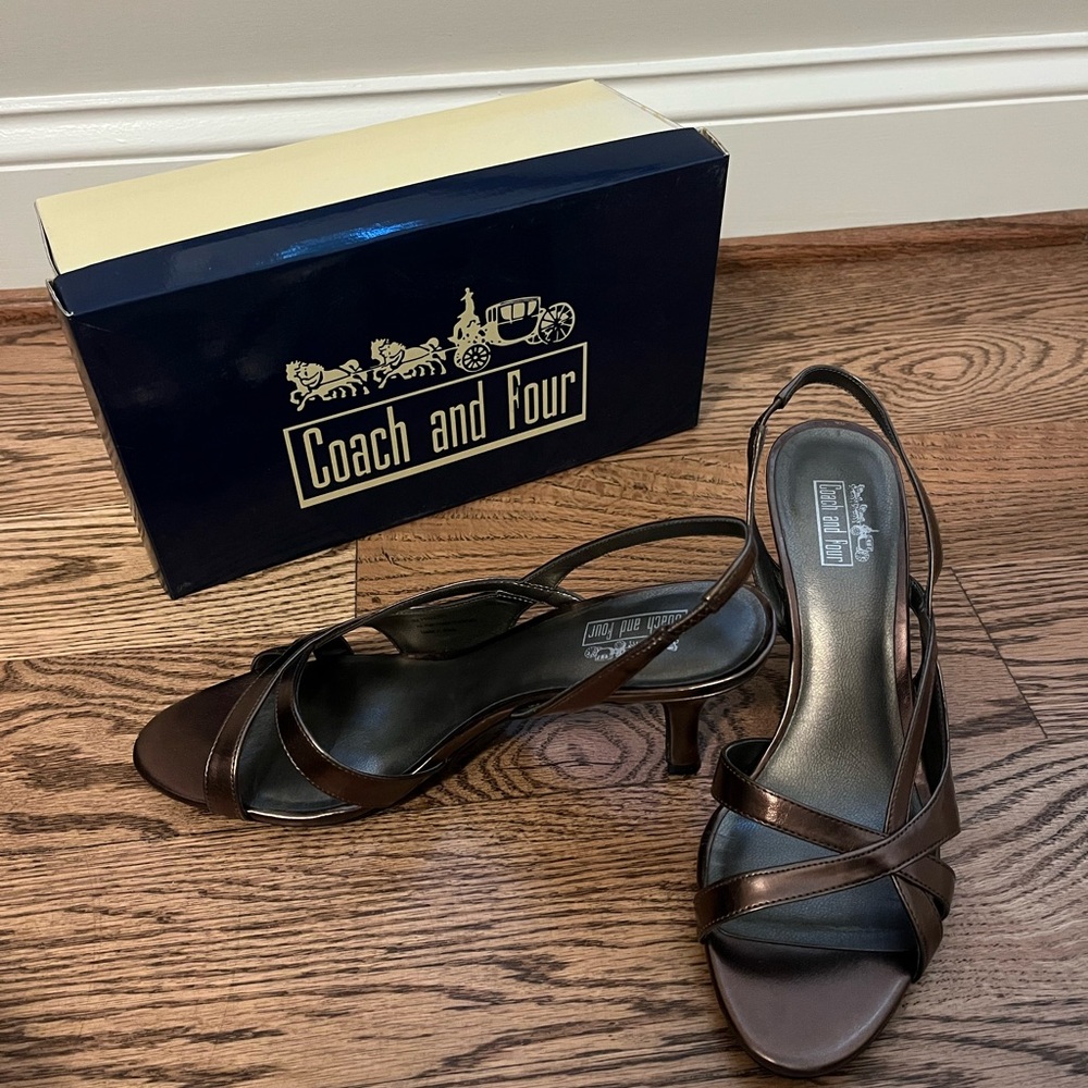 Coach and Four Women's Bronze Strappy Heels sz 9